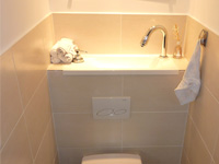 WiCi Bati Wand WC mit integriertem WiCi Bati Handwaschbecken - Herr O (Frankreich - 13)